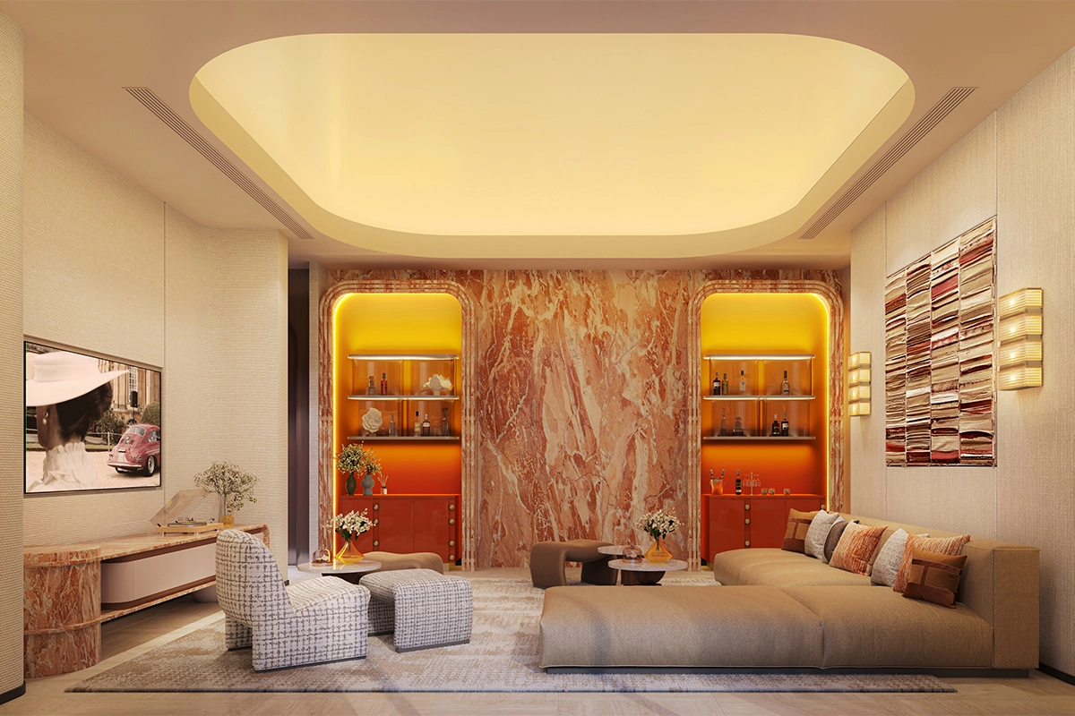 Private Lounge: стена из красно-рыжего мрамора с двумя подсвеченными нишами, телевизор напротив, диван и кресла