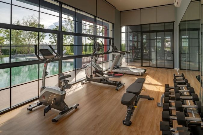 The gym glazed floor to ceiling