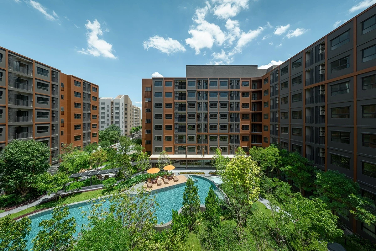The courtyard pool between the buildings