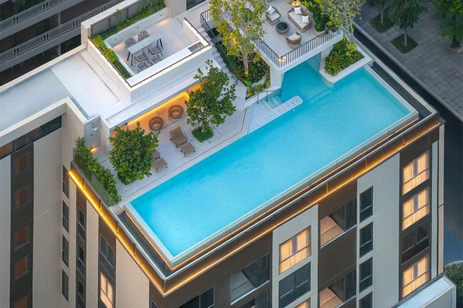 The rooftop pool from above