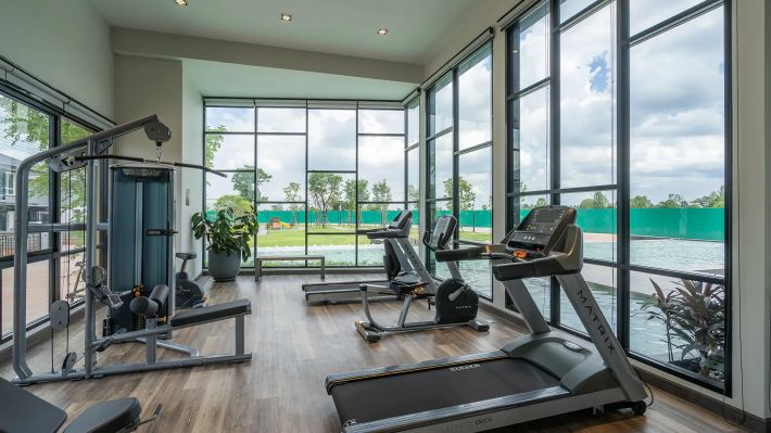 The gym glazed floor to ceiling